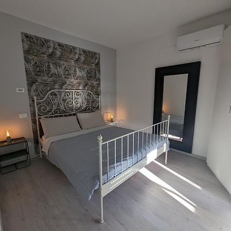Appartamento Con Terrazzo Parma Exteriér fotografie